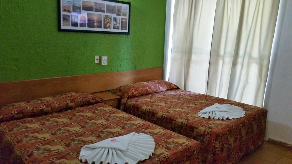 Delfin Playa Azul Hotel Lázaro Cárdenas Eksteriør billede