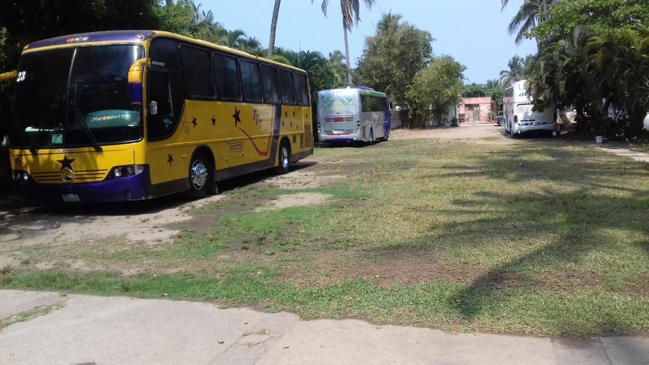 Delfin Playa Azul Hotel Lázaro Cárdenas Eksteriør billede