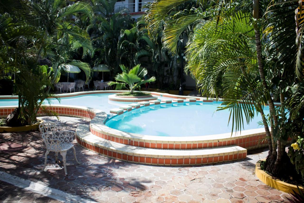 Delfin Playa Azul Hotel Lázaro Cárdenas Eksteriør billede